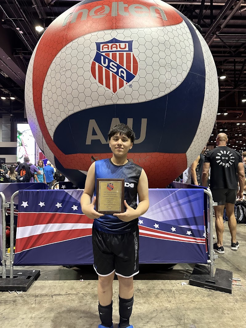 Lonestar Thunder Volleyball Club (formerly Dallas Starlings Volleyball Club)