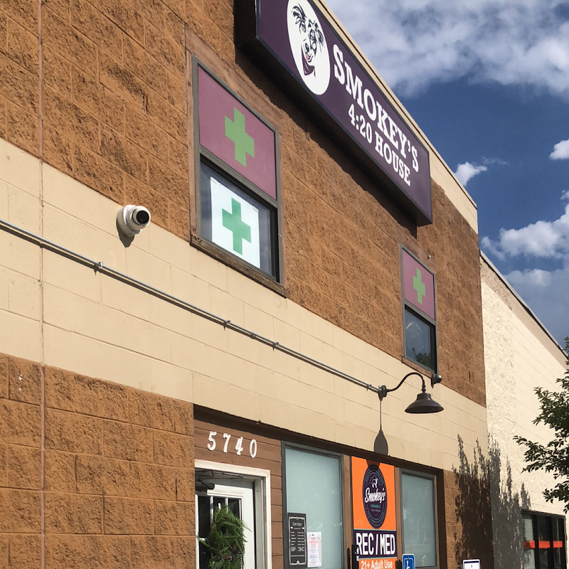 Video tour of Star Buds retail environment