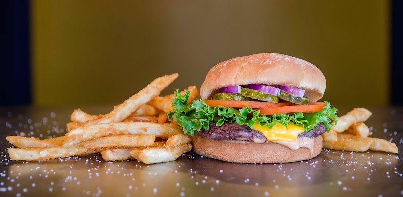 Morty's Cafe: Logan photo 2