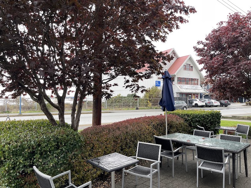 Waves Coffee House - Steveston photo 1