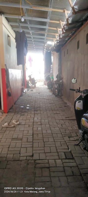 Kost Putra-Putri Sanali