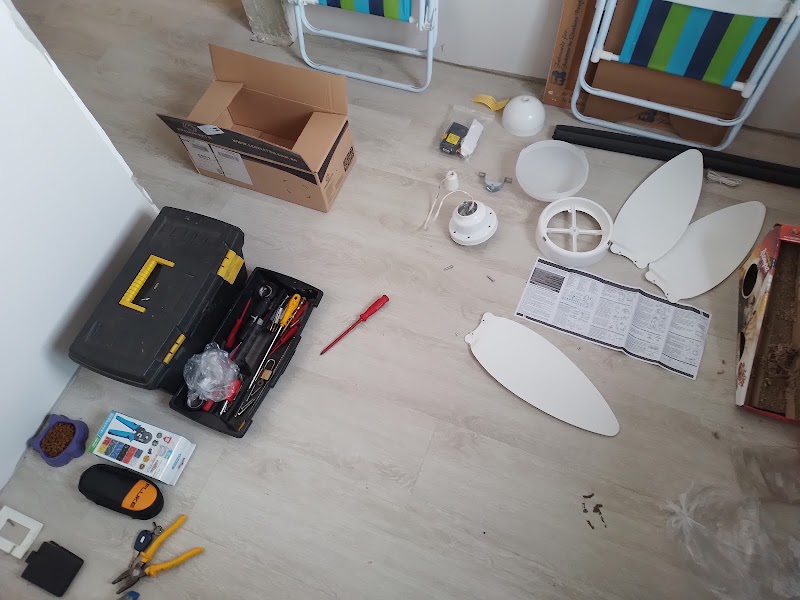 Foto de LGM Marido de aluguel, elétrica, hidráulica,serralheria,reparos e instalação