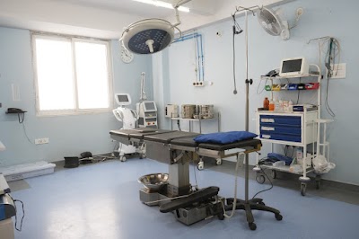 Dr. Minie Anand - Image 2