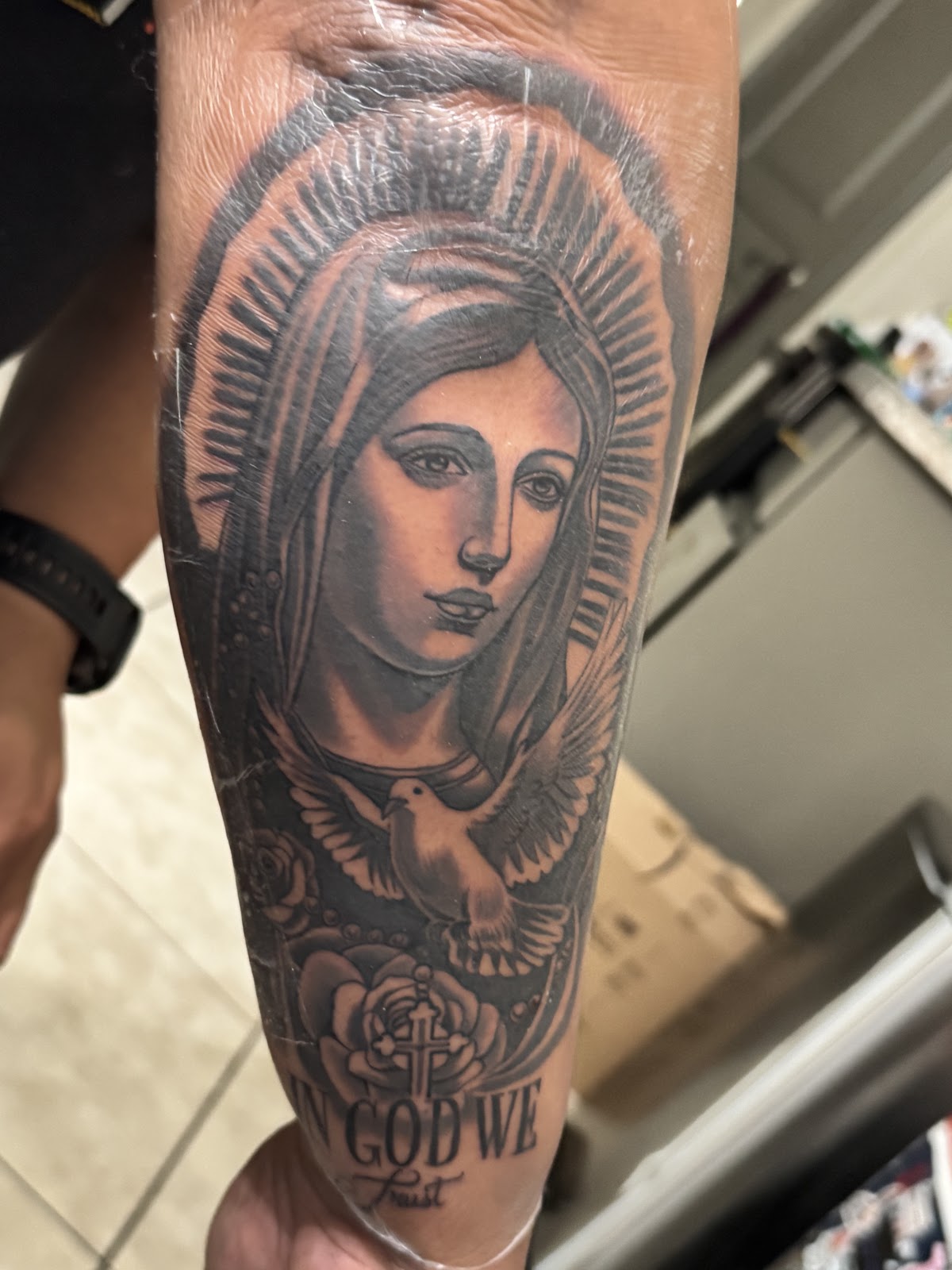 Black ink tattoo collective tattoo work — photo 2