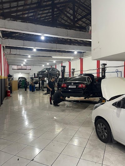Foto de Dom de Elite - Oficina Mecânica