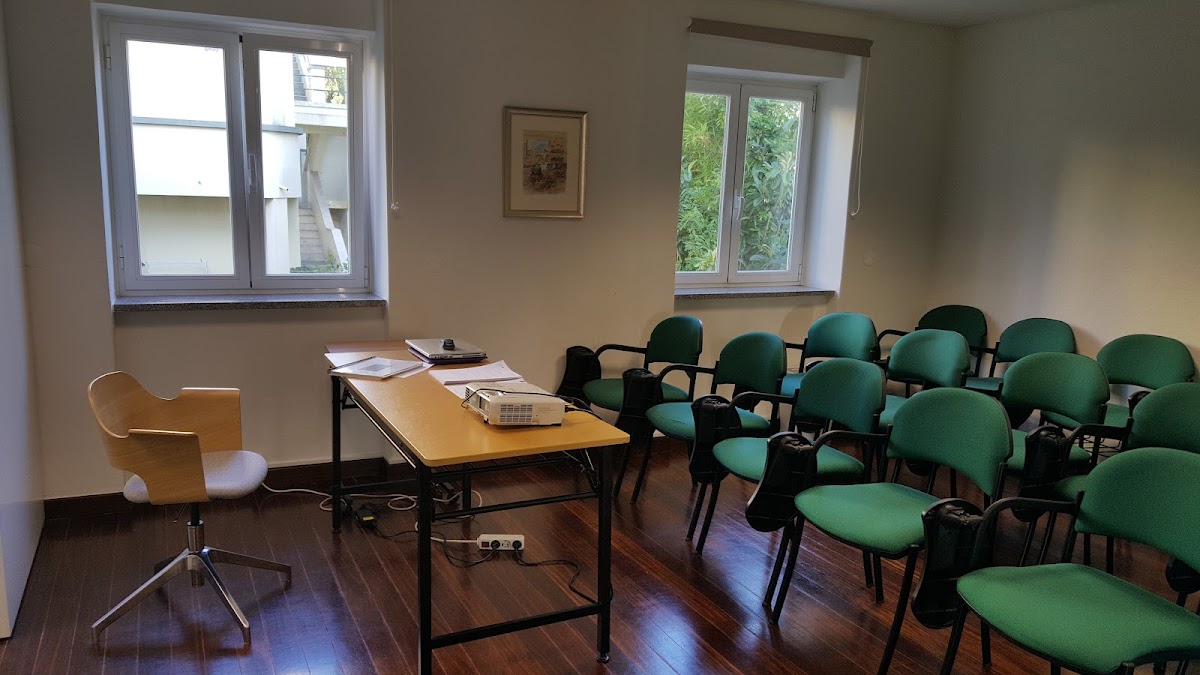 Centro Clinico de Naturopatia, Ayurveda e Yoga - akiSintaSaúde Lda