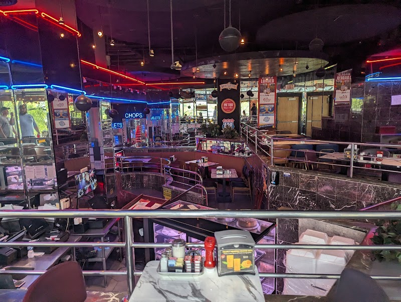 Metro Diner and Bar photo 4