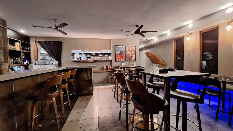 YoYo Bar and Restaurant