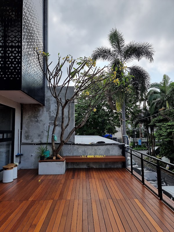 Kost/co Living Darmo Permai Surabaya