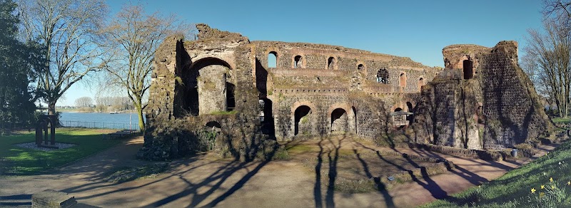 Императорский дворец в Кайзерсверте