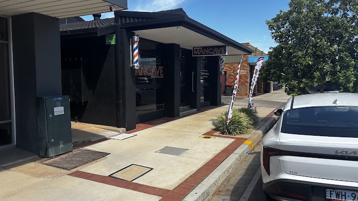 Modern Mancave Yambil