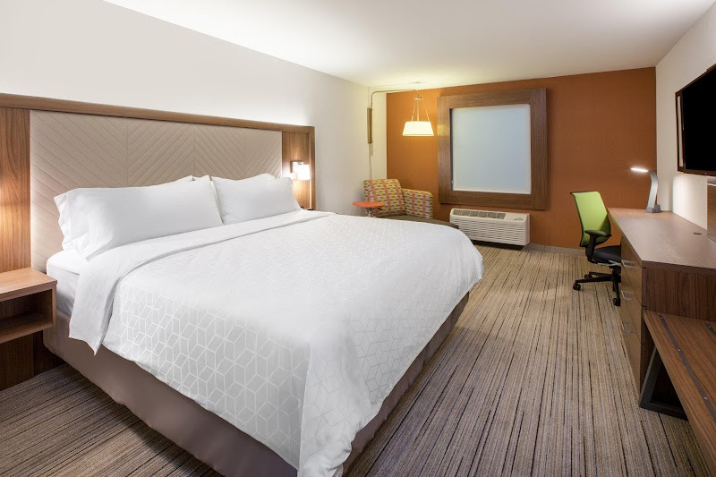 Holiday Inn Express Wilmington - Porters Neck by IHG