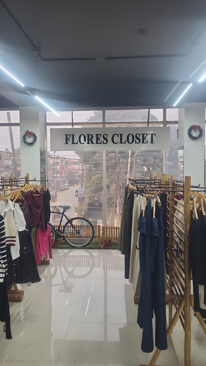 Flores Closet Google photo 2