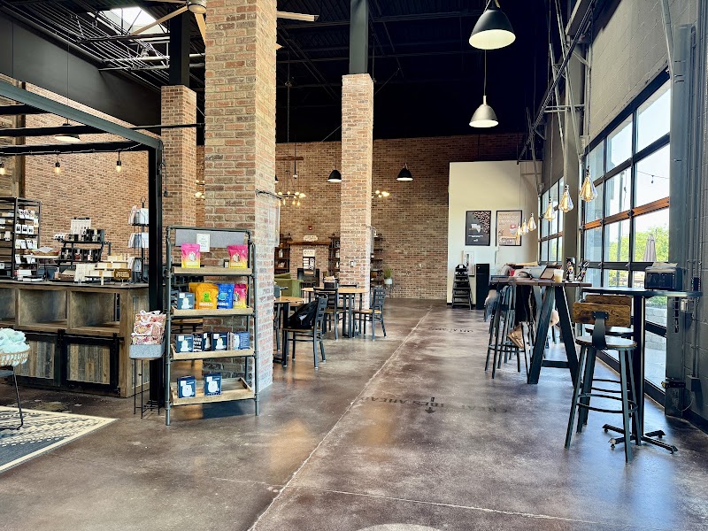 Vibrant Coffeehouse + Kitchen photo 2