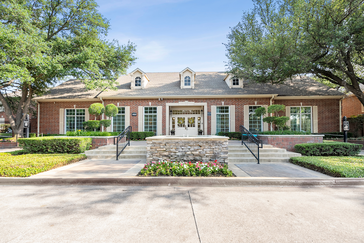 The Oaks at Plano