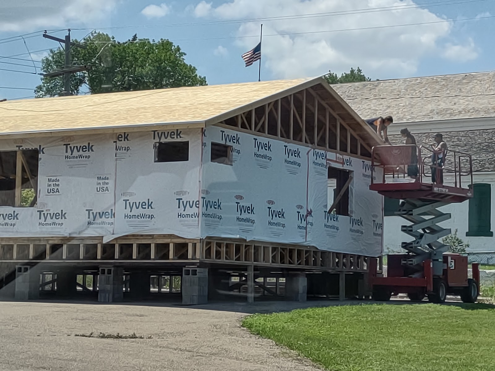 Cankdeska Cikana Community College