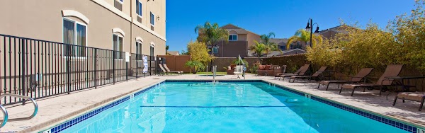 Holiday Inn Express & Suites Los Angeles Airport Hawthorne by IHG