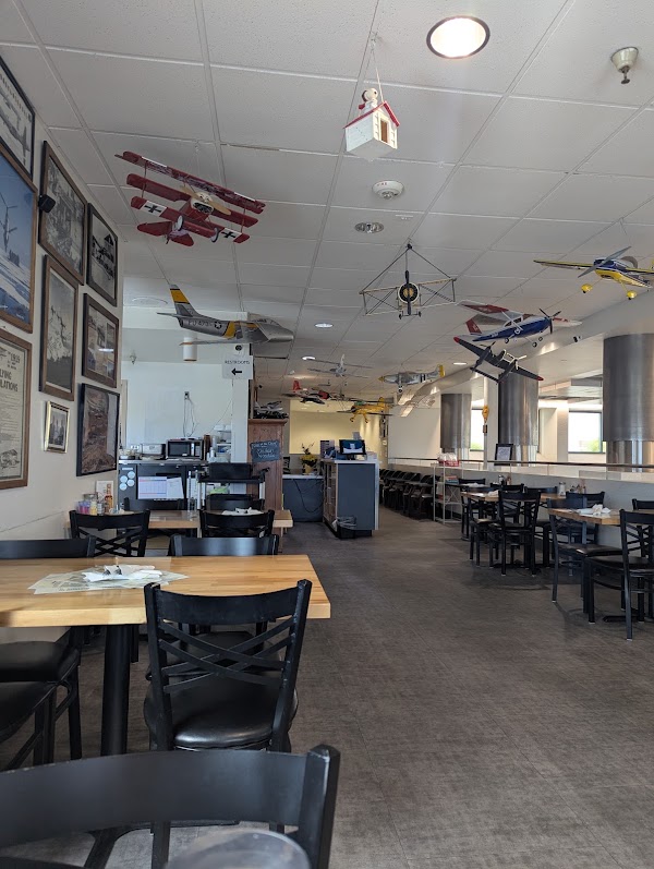 Sunshine & Tailwinds Cafe
