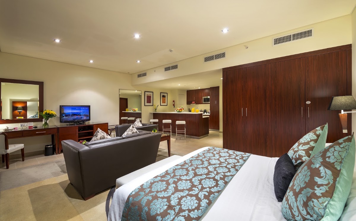 Ramada Plaza Jumeirah Beach 2