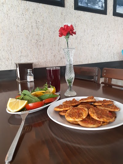 Tarsus Lahmacun Ve Kahvalti Salonu - Restoran