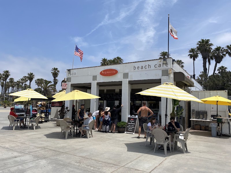 Perry's Café & Beach Rentals - Santa Monica 2400 photo 1