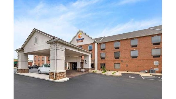 Photo by Comfort Suites Louisville Airport