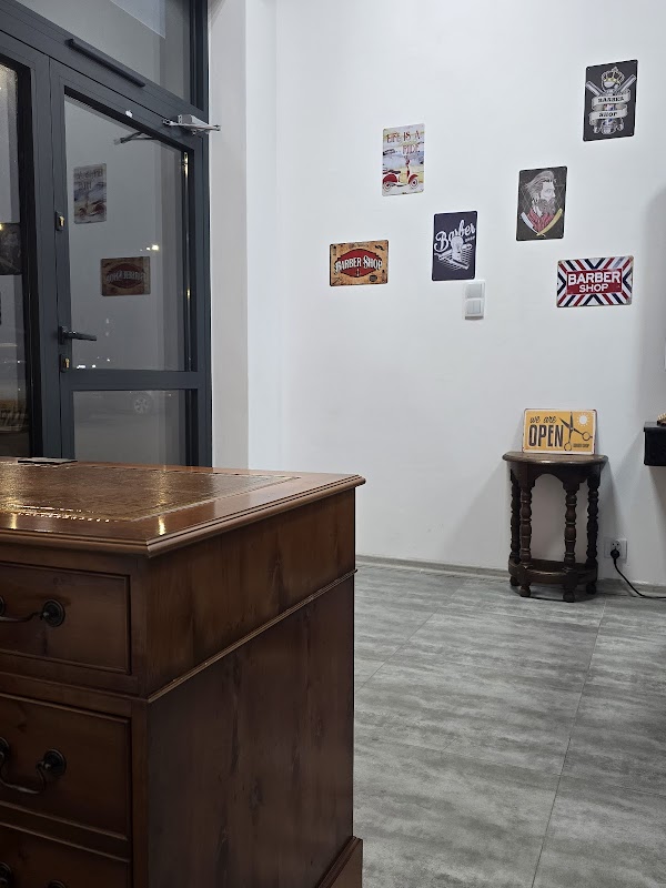 FADE UP BARBER FRYZJER Salon Fryzjerski