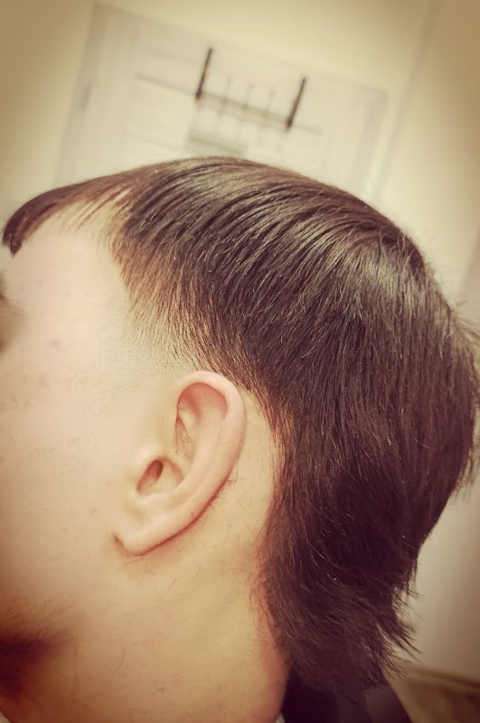 FADE UP BARBER FRYZJER Salon Fryzjerski