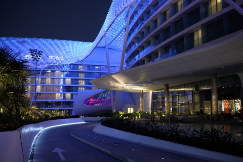 W Abu Dhabi - Yas Island fotoğraf 1