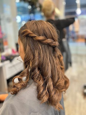 Just Cuts Victoria Gardens photo 2