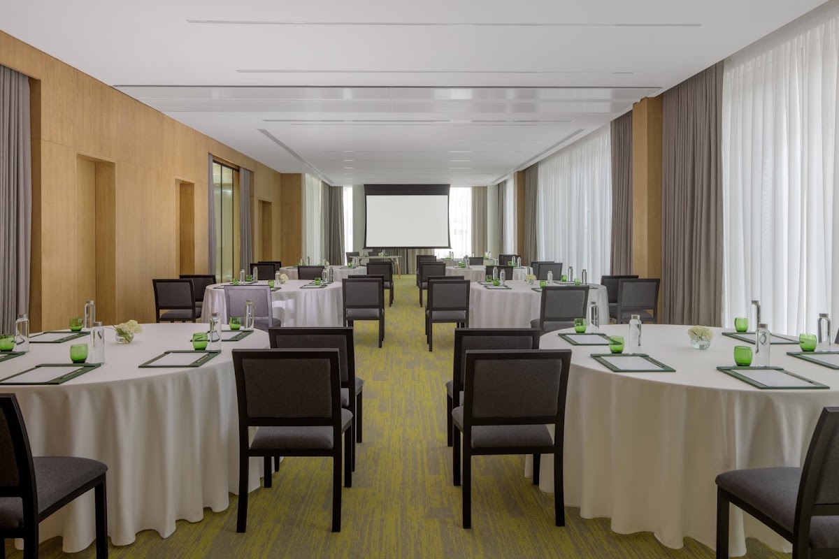 Holiday Inn Dubai Business Bay by IHG 5