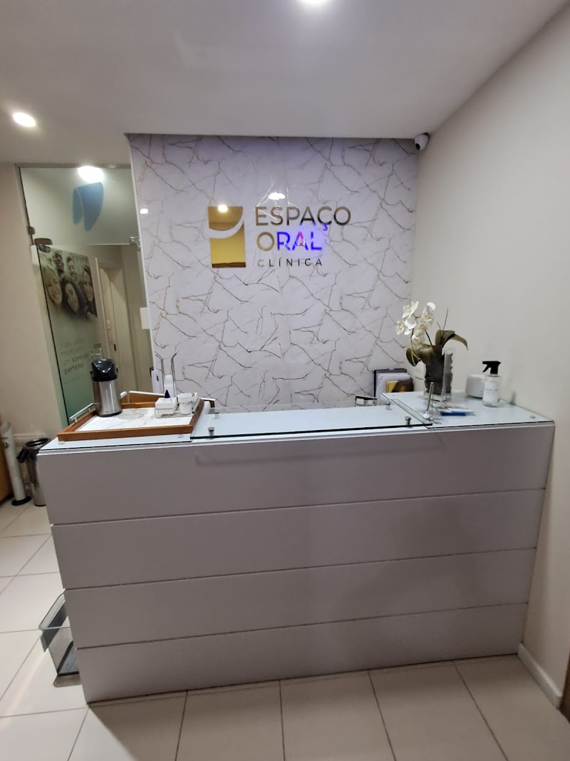 ESPAÇO ORAL ® Dentista I Carga Imediata I Implante I Prótese Protocolo I Alinhadores I Clareamento I HOF I Escaneamento - foto 5