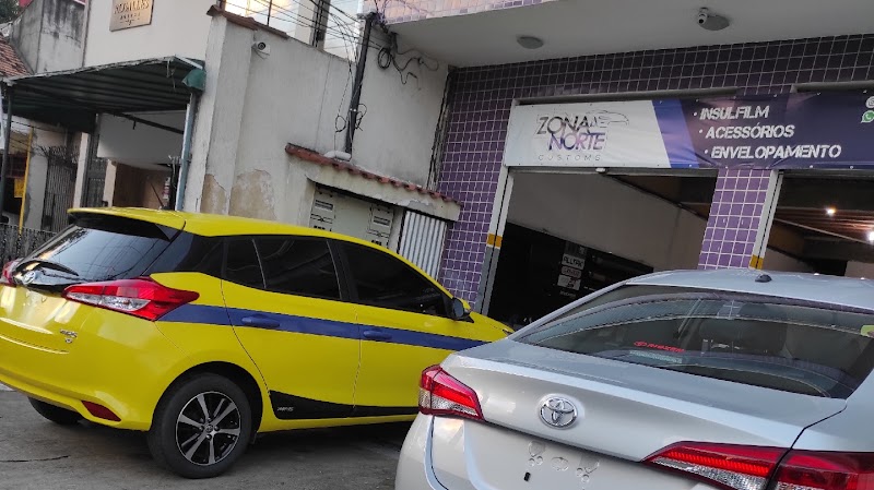 Zona norte Customs Envelopamento táxi e insulfilme