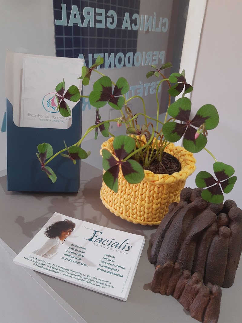 Clínica Odontológica Facialis