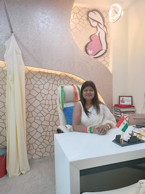 Dr. Poonam Raikwar: Best Lady Gynaecologist in Indore, IVF Specialist, Gynec Clinic in Indore - Image 2