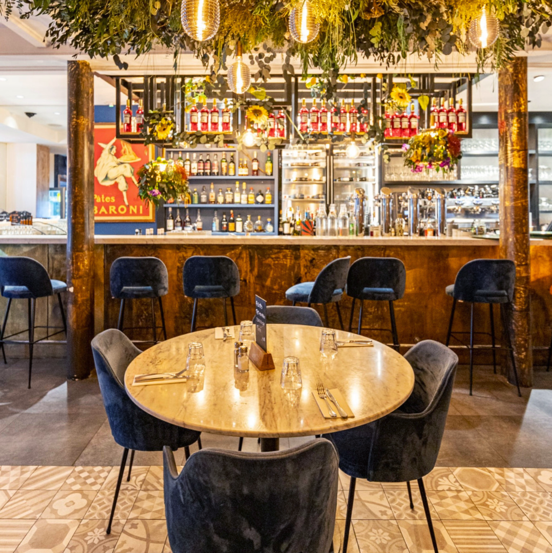 Enza Famiglia, vue extérieure