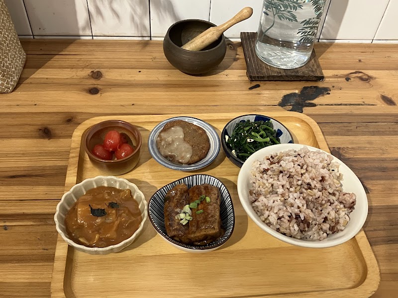 Chakra Cafe 八分目 photo 6