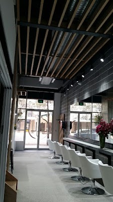 Lizzie Liros Hair photo 3