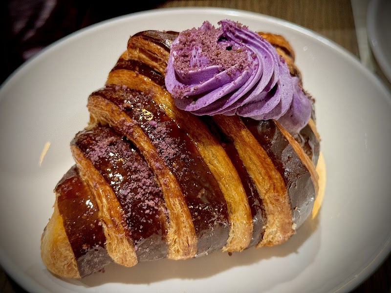 Le Paris Artisan & Gourmet Cafe photo 4