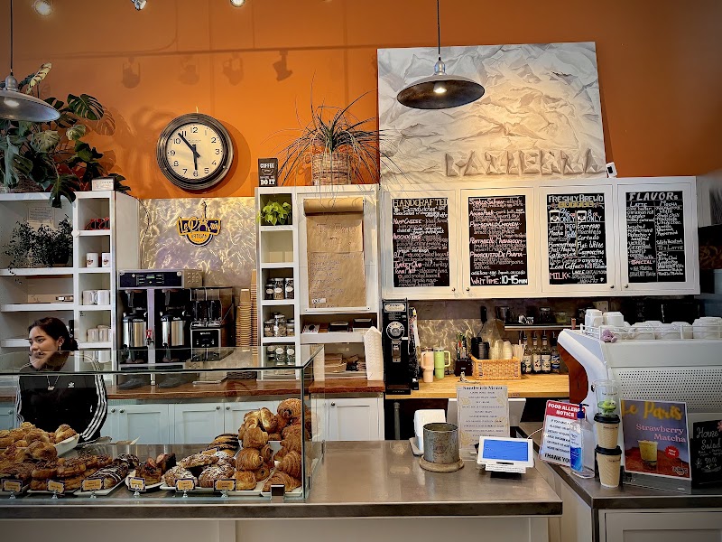 Le Paris Artisan & Gourmet Cafe photo 2