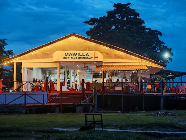 Mawilla Yacht Club Restaurant