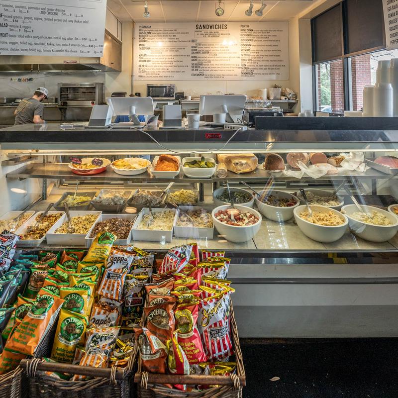 Mozzo Deli (Coleman Blvd)