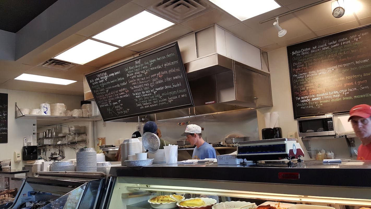 Mozzo Deli (Coleman Blvd) photo 4