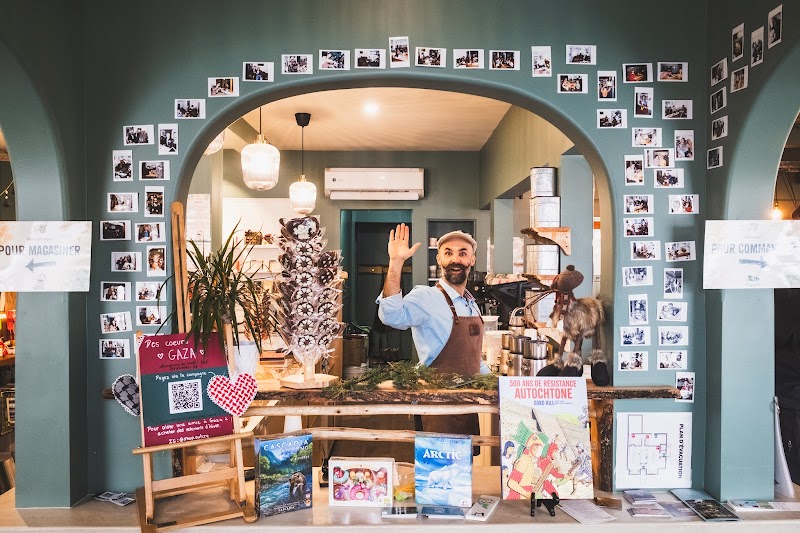 L'Échappée Belle - Café, librairie, chocolats & crèmes glacées artisanales photo 1