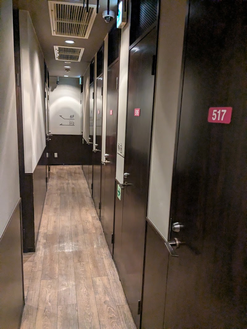 カスタマカフェ 上野店 3