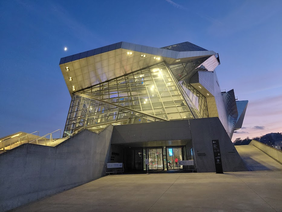 Musée des Confluences fotoğraf 1