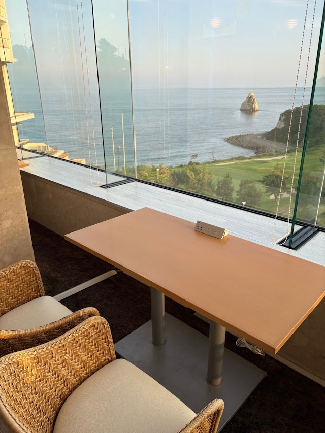 Onahama Ocean Hotel & Golf Club - Photo 10
