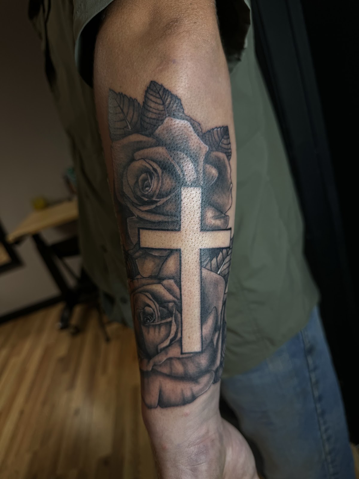 Red Moon Tattoo tattoo work — photo 2