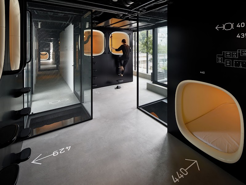 ナインアワーズ赤坂 3