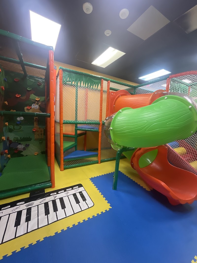 Jungle Castle photo 3